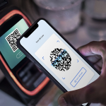 How to Use QR Codes in an Omnichannel Digital Signage Strategy
